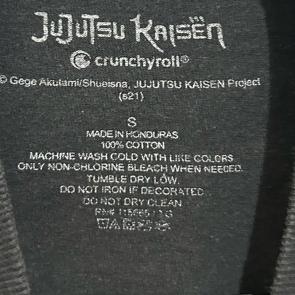 Jujutsu Kaisen Graphic Tee - Picture 3 of 8